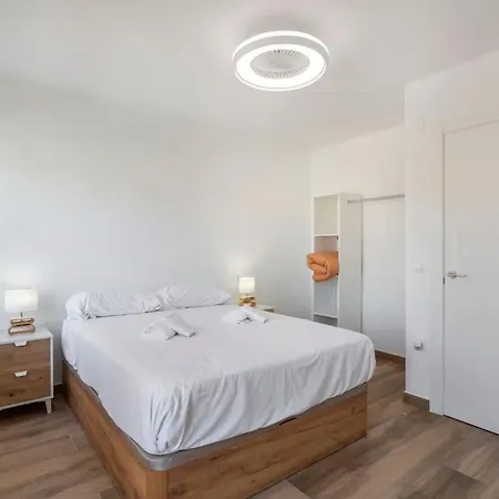 Apartmán Golden Glow With Ac And Pool Caserío Cañada