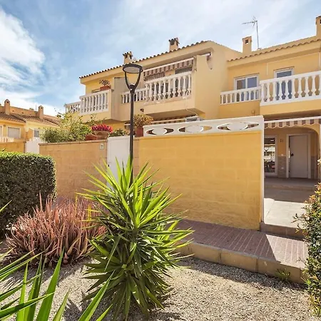 Golden Glow With Ac And Pool